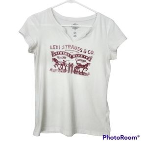3 for $25 Levi's white ladies t-shirt medium